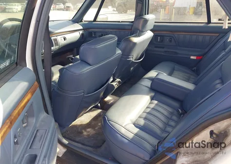 1994 Oldsmobile 98 Regency from USA, damaged, VIN 1G3CX52L2R4321041